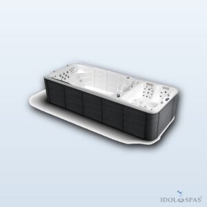 Canadian Spa International Swim Spa Nautilus XL (as-new)