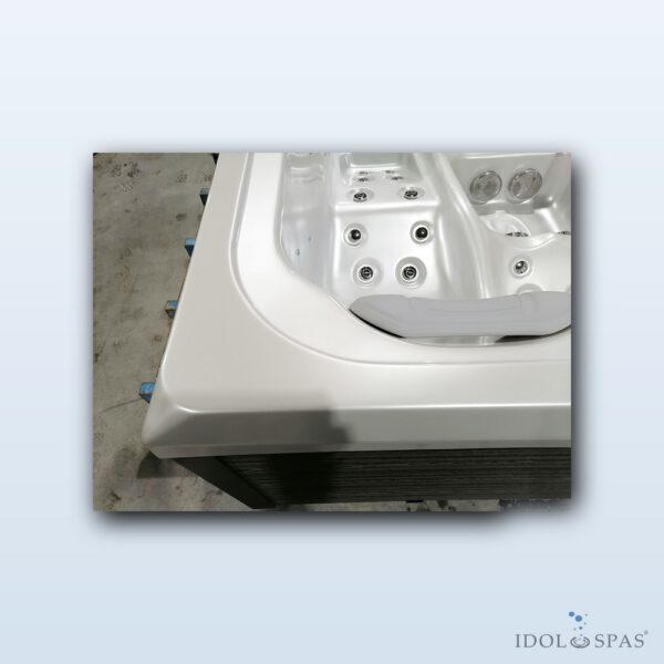 Whirlpool Corall Imperial für 3 Personen (216×150×74 cm) - Obrázek 6