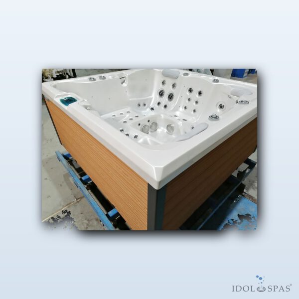 Whirlpool Marlin Geometric für 5 Personen (200×200×92 cm) - Obrázek 6