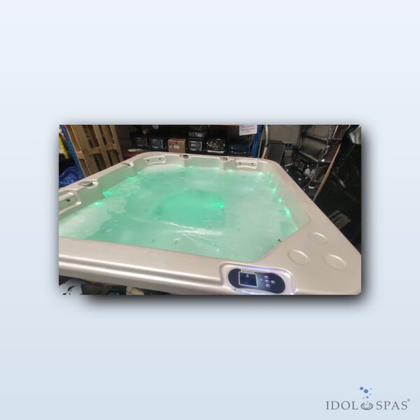 Canadian Spa International Glacia Hot Tub for 5 People (216×216×92 cm) - Obrázek 14