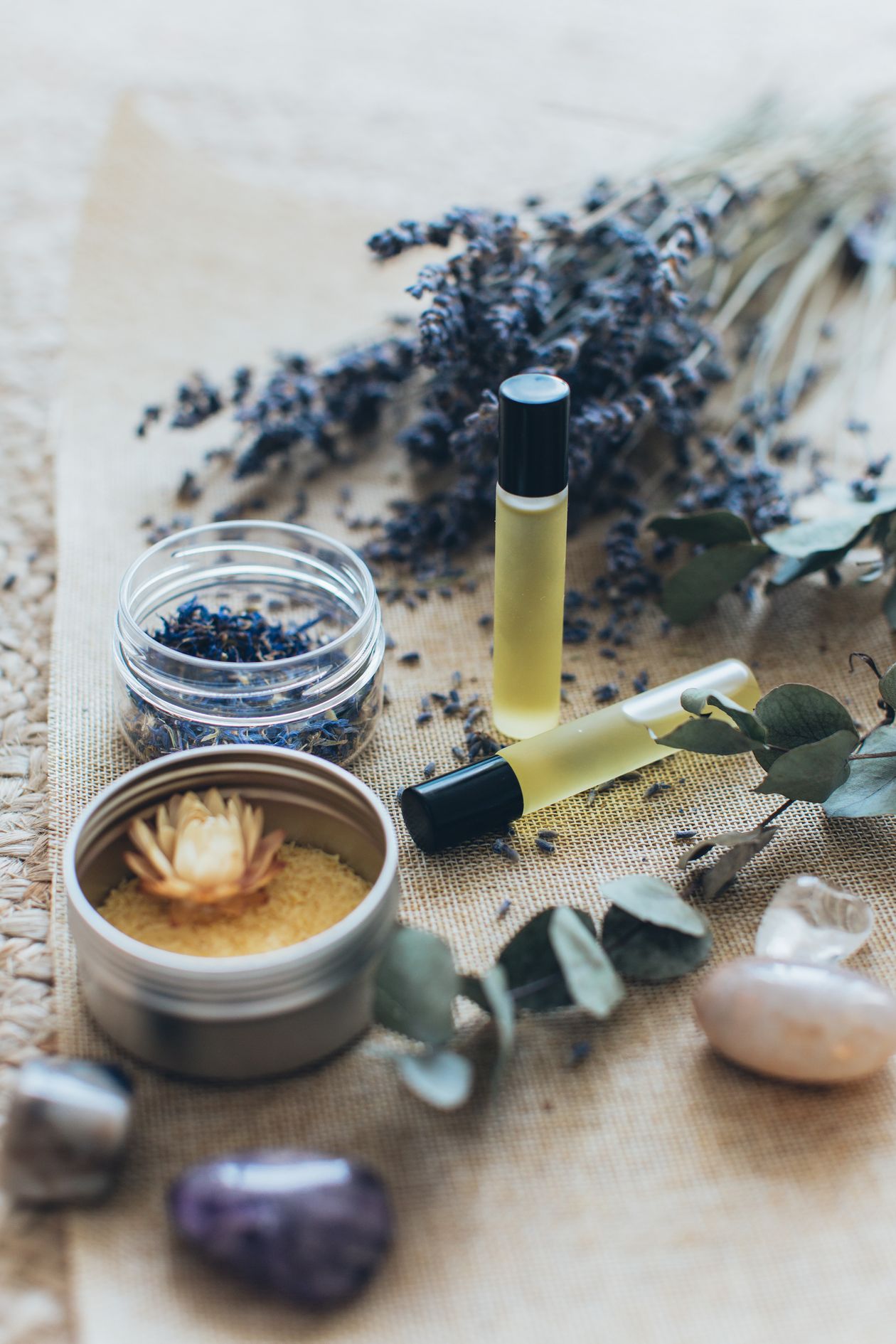 Levandule a aromaterapeutické přípravky pro wellness rituál